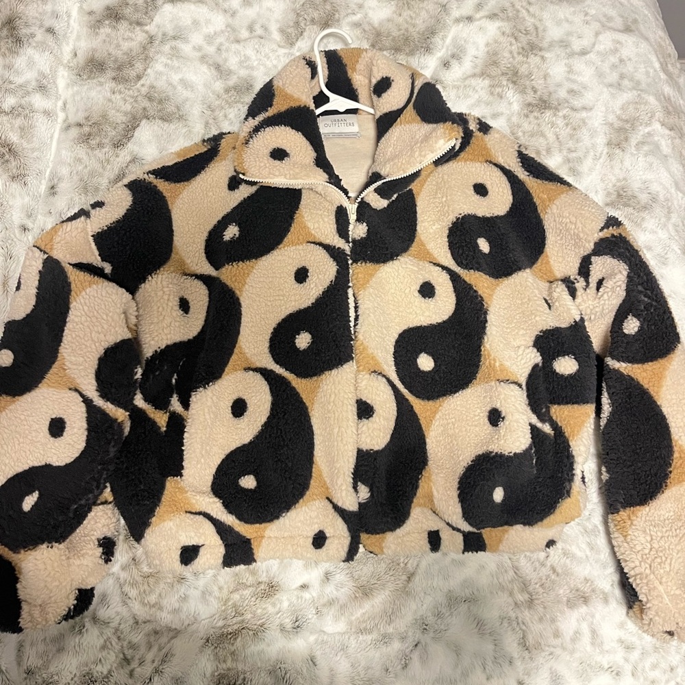 Yin yang Sherpa jacket